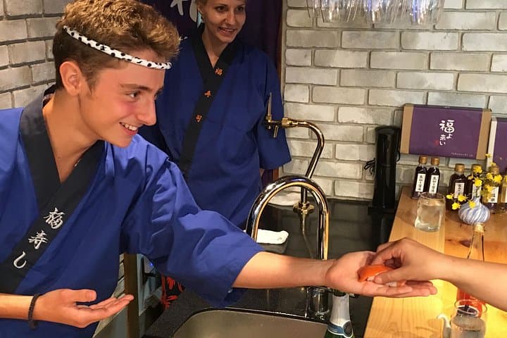 Hands-On Sushi Class and Secret Onsen near Mt. Fuji: A Kōfu Day Experience photo 1