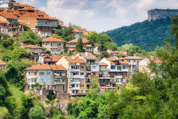 Veliko Tarnovo & Arbanasi Private Day Tour from Sofia — Tsarevets Fortress and Frescoed Churches photo 3