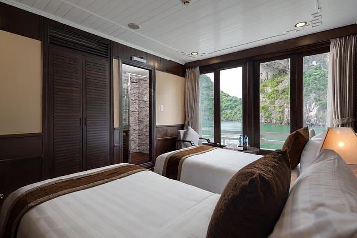 Two-Day Deluxe Halong Bay Cruise: Sung Sot Cave, Titov Island & Kayaking photo 3