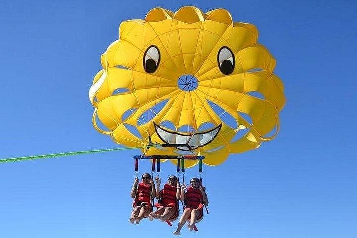 Hurghada Summer Mix: Parasailing, Banana Boat & Sofa Ride on the Red Sea photo 5