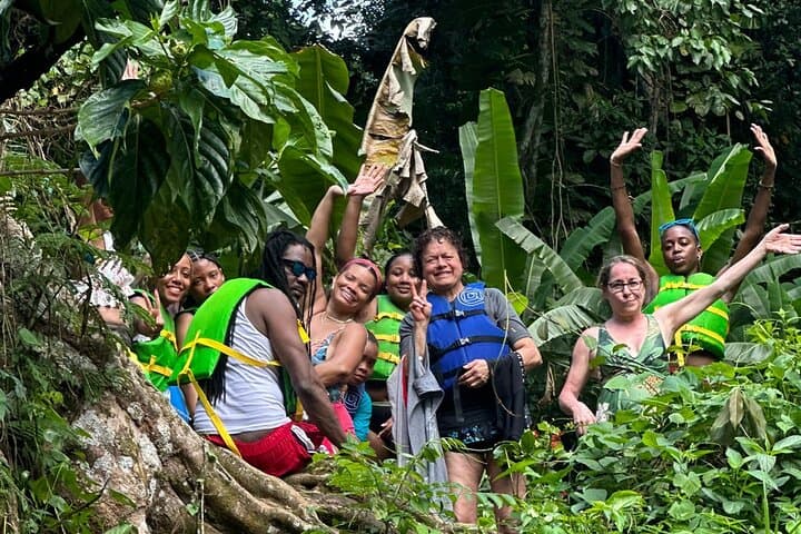 El Yunque Waterslides and Luquillo Beach: Rainforest Walk & Natural Pools photo 4