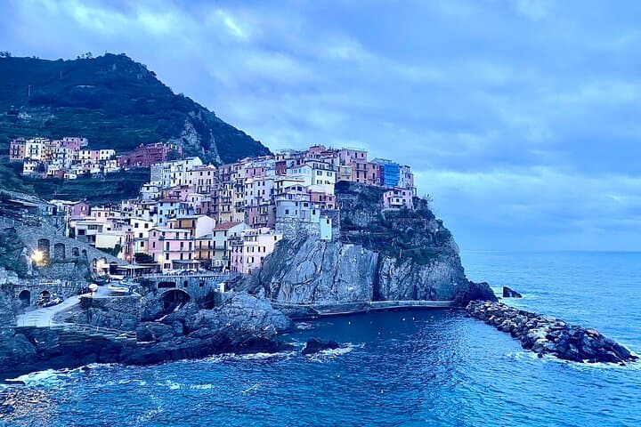 Accessible Cinque Terre Private Tour from Livorno — Portovenere, Corniglia & Vernazza photo 4