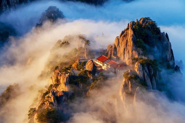 3-Day Huangshan Adventure: Yellow Mountain Sunrise, Hongcun & Tunxi Ancient Street photo 5