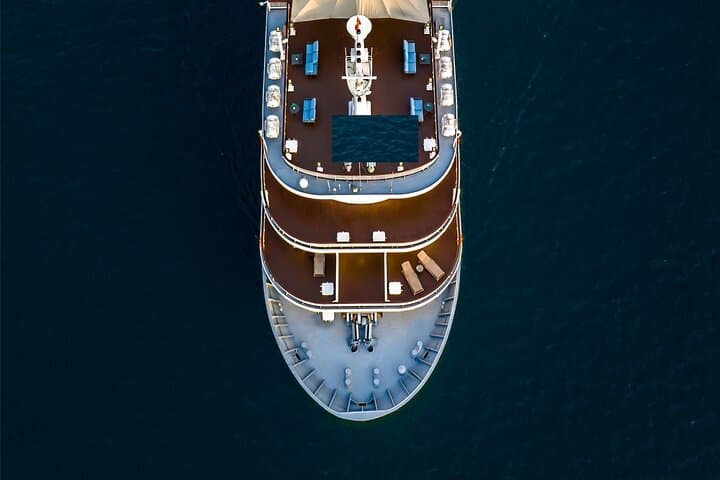 Chill Cruise: 3-Day Halong Bay & Lan Ha Bay Cruise from Hanoi photo 6