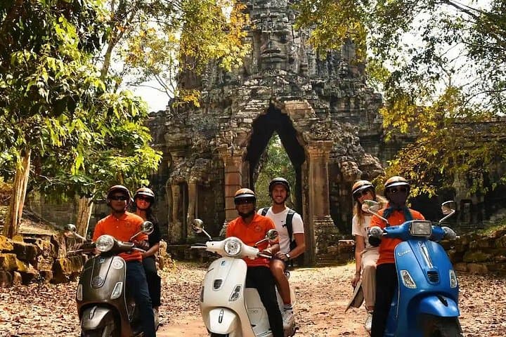 Angkor Wat Sunrise Vespa Tour: Secret Sunrise Spot & Temple Ride photo 4