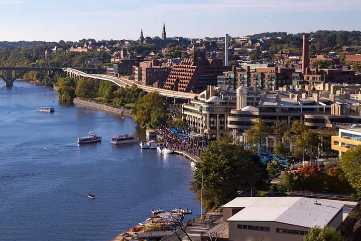 Washington DC Hidden Highlights: App-Guided Driving Tour via Uber photo 3