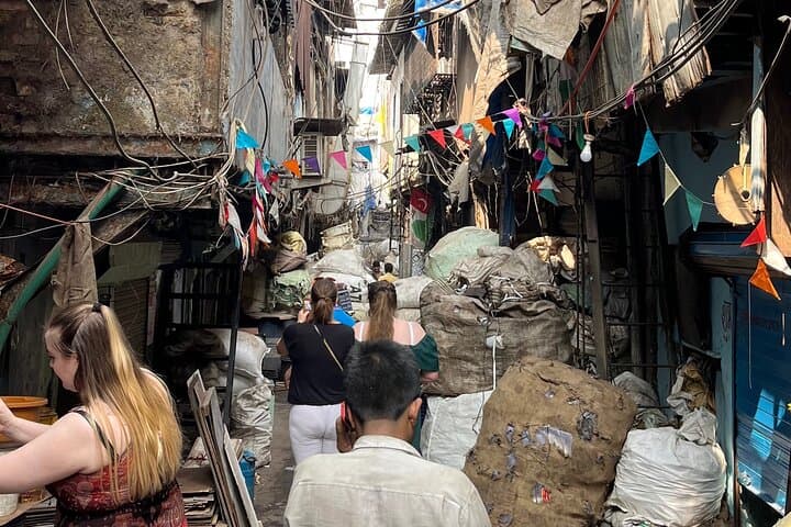 Private Dharavi Slum Tour: Guided Walk Through Mumbai’s Dharavi Community photo 3