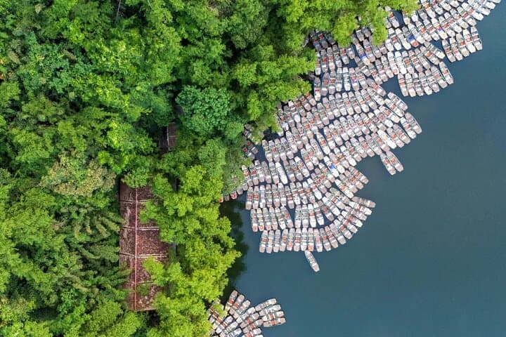 Ha Long Bay and Ninh Binh 2-Day Private Combo Tour from Hanoi photo 3