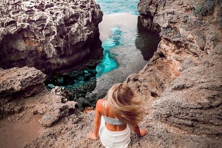 Two-Day Nusa Penida Escape: Kelingking, Broken Beach & Crystal Bay photo 3