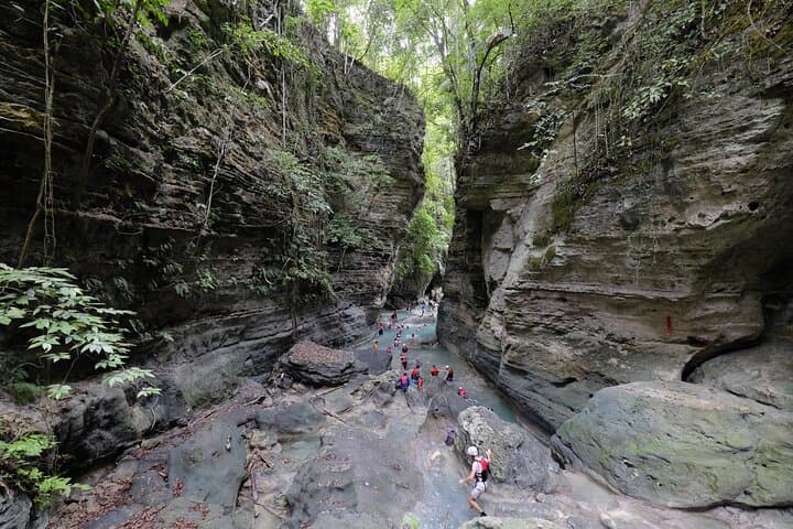 Kawasan Canyoneering and Zipline Adventure in Badian, Cebu photo 3