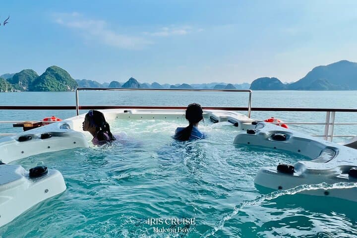 Iris Cruise Halong Bay: 1-Day Luxury Day Cruise with Jacuzzi and Cave Visits photo 4