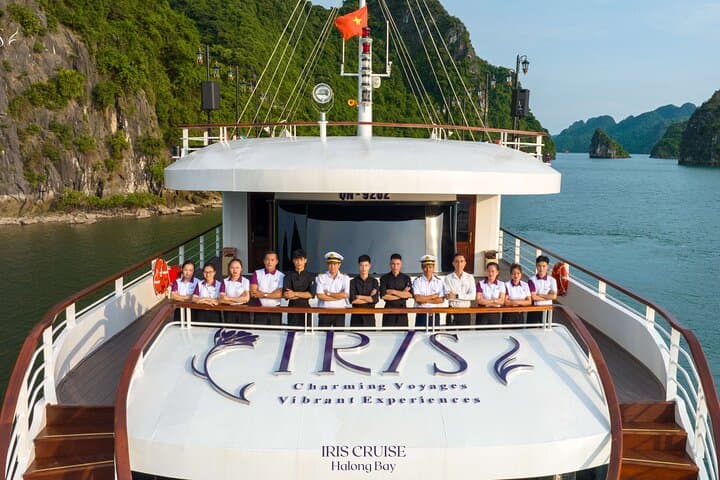 Iris Cruise Halong Bay: 1-Day Luxury Day Cruise with Jacuzzi and Cave Visits photo 5