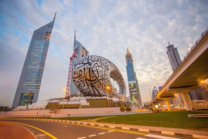 Luxury Dubai 4x4 Private Tour: Personalized City Highlights in a Day photo 2
