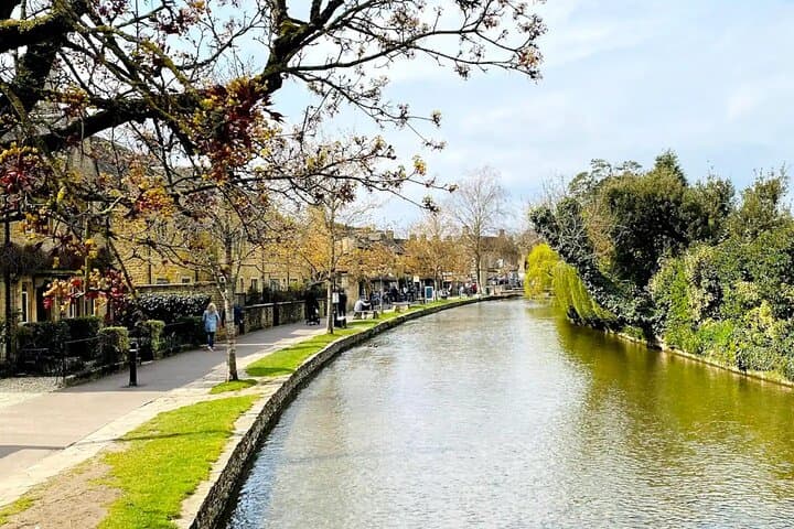 One-Day Road Trip from London to the Cotswolds: Arlington Row, Bourton-on-the-Water & Market Towns photo 4