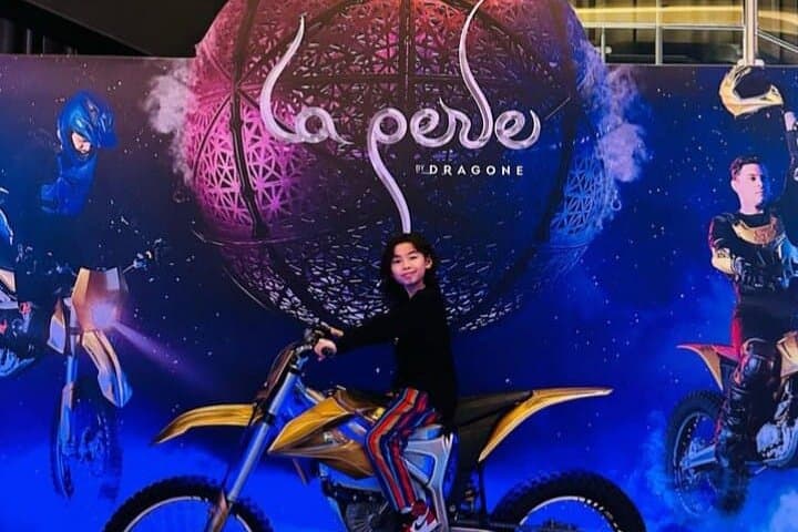 Seamless Transfers to La Perle: Private Transportation in Dubai photo 6