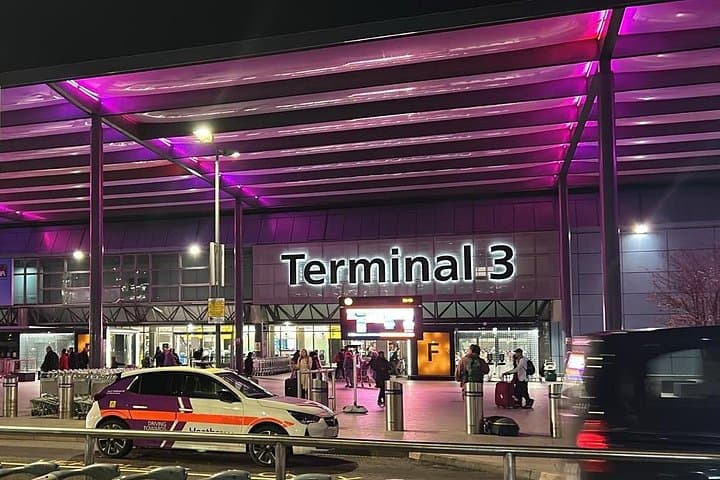 Private Transfer Portsmouth to London — Direct or Via Stonehenge, Salisbury & Windsor photo 3