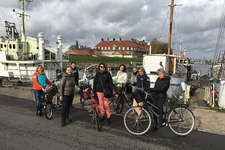 Stockholm Must-See Walking Tour: Gamla Stan, Royal Palace & City Hall photo 4