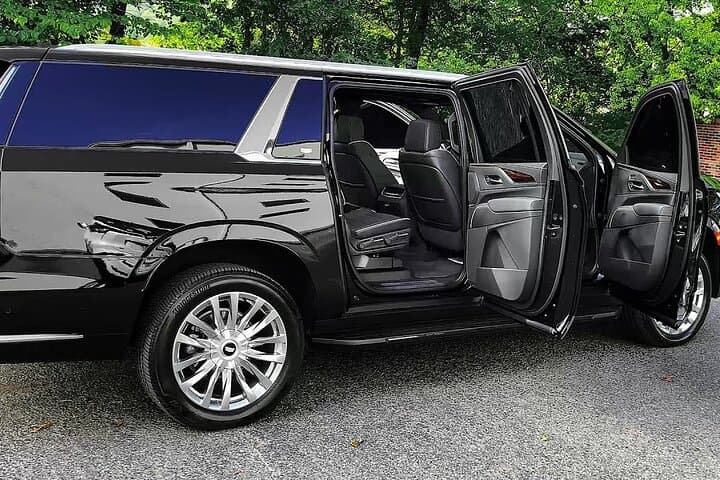 Manhattan to JFK Private SUV Transfer — Reliable Executive Transport photo 5
