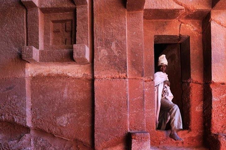 Full-Day Lalibela Rock-Hewn Churches Tour: Guide to St. George and the Monolithic Churches photo 2