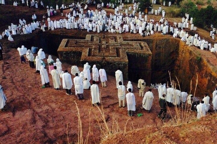 Full-Day Lalibela Rock-Hewn Churches Tour: Guide to St. George and the Monolithic Churches photo 3