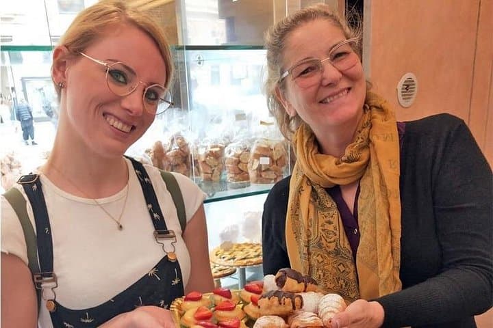 Prati to St. Peter's: Gourmet Vatican Food, Wine & Sightseeing with a Private Guide photo 1