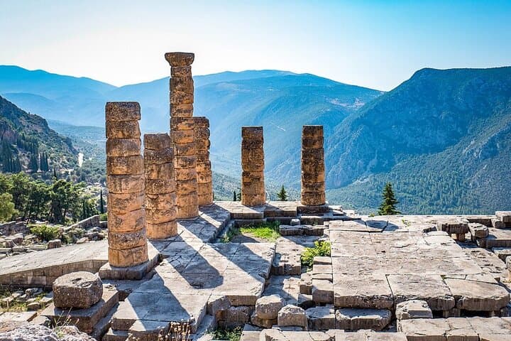 Two-Day Delphi & Meteora Tour from Athens — Oracle, Cliffs and Thermopylae
