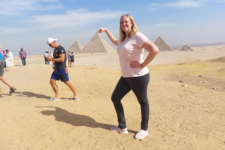 Giza Pyramids Private 4-Hour Tour: Sphinx, Camel Ride & Egyptology Guide