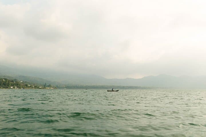 Interactive Tul Planting Tour on Lake Atitlan — Kayuko Experience in Santiago Atitlan photo 5