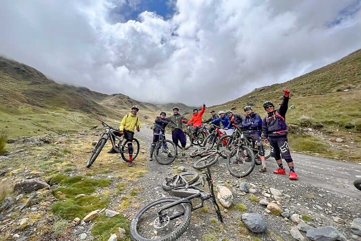 4-Day Mountain Bike to Machu Picchu — Private Tour from Cusco