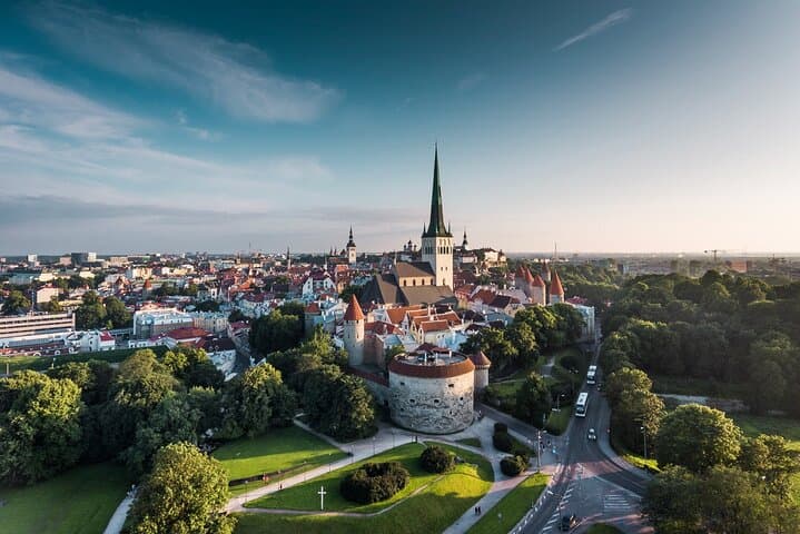 Enchanting Tallinn Private Old Town Walking Tour — 2-Hour Guided Experience photo 3