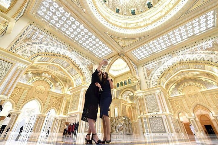 Abu Dhabi Day Trip: Sheikh Zayed Grand Mosque & Qasr Al Watan by Car photo 2