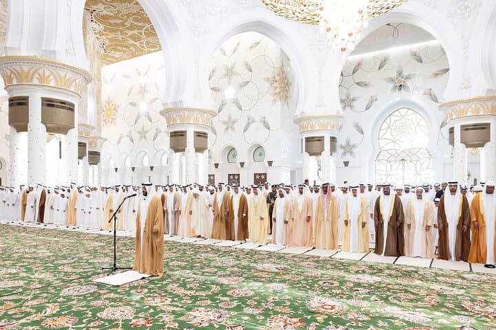Sheikh Zayed Grand Mosque Day Trip from Dubai: What to Expect photo 4