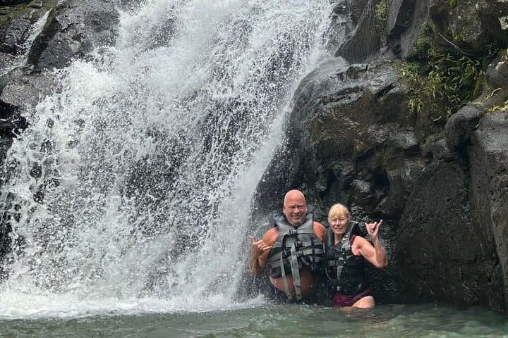 Oahu Circle Island Tour: Waimea Waterfall, North Shore & Coastal Lookouts photo 4