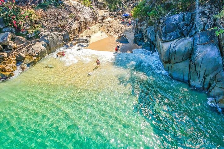 Coastal and Jungle Hike: 6 Beaches from Boca de Tomatlán to Las Ánimas photo 2