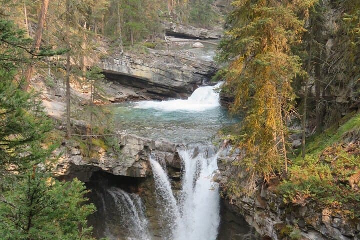 Best of Banff Day Tour: Moraine Lake, Lake Louise & Johnston Canyon from Calgary photo 6