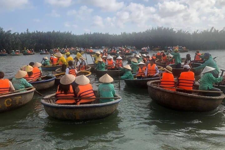 Basket Boat Tour in Hoi An's Bay Mau Coconut Forest photo 4