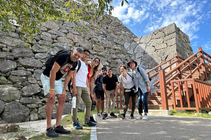 Bike Tour in Fukuoka: Hakata & Castle-Town Ride photo 2