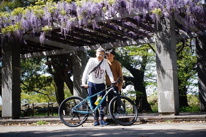 Bike Tour in Fukuoka: Hakata & Castle-Town Ride photo 4