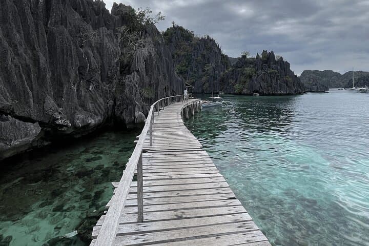 Coron Island Ultimate Tour: Private Boat to Kayangan Lake, Twin Lagoon & Barracuda Lake photo 3