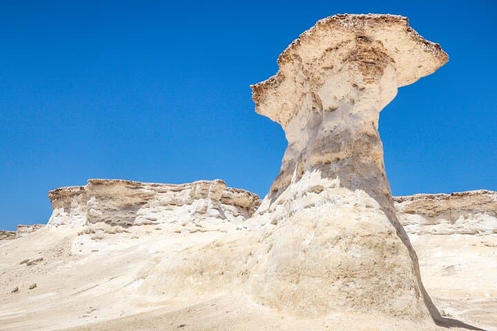 Qatar West Coast Drive: Richard Serra, Zekreet & Camel Racing photo 2