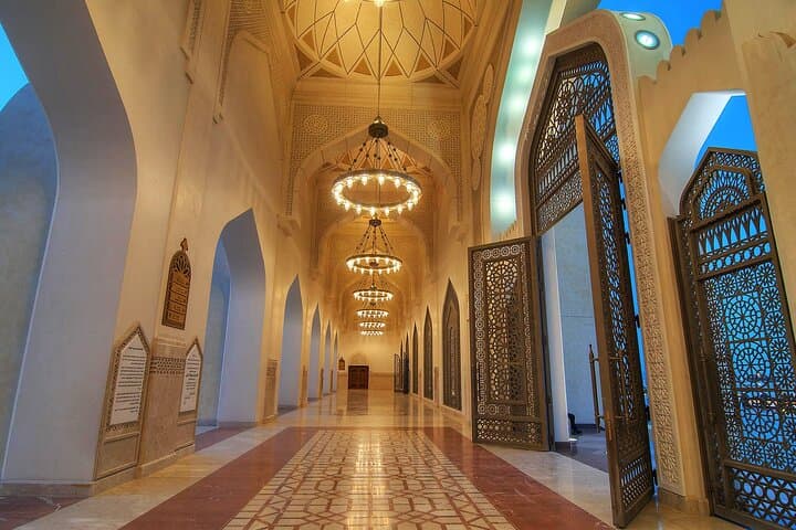 Doha Private 8‑Hour Cultural Tour: Katara, The Pearl, Souq Waqif & Sheikh Faisal photo 3