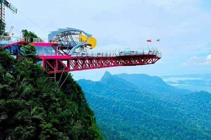 Langkawi SkyCab & SkyBridge: Mount Machinchang Cable Car Experience photo 4