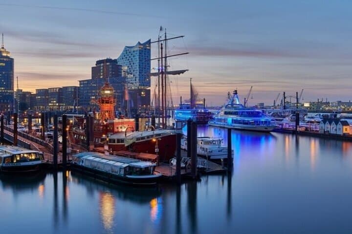 Explore Hamburg Old Town: Guided Walk Through Rathaus, Speicherstadt & Elbphilharmonie photo 4