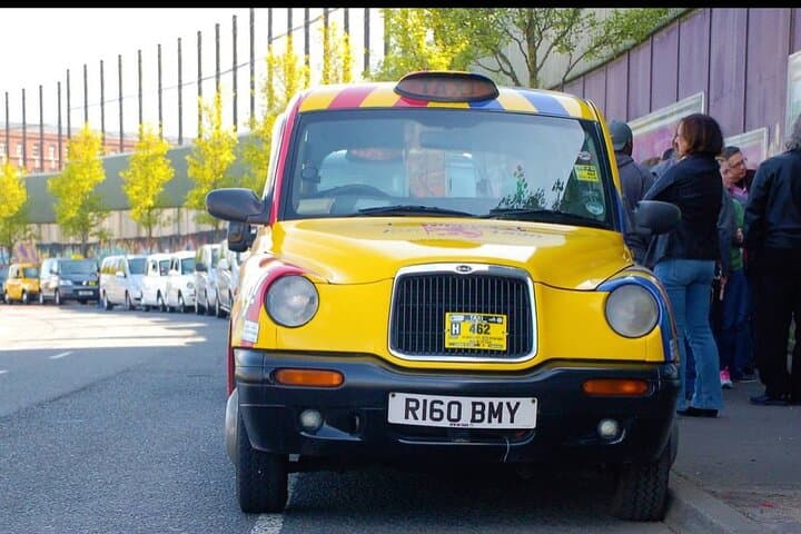 Belfast Republican & Loyalist Mural Black Taxi Tour — 2-Hour Peace Wall Experience photo 5
