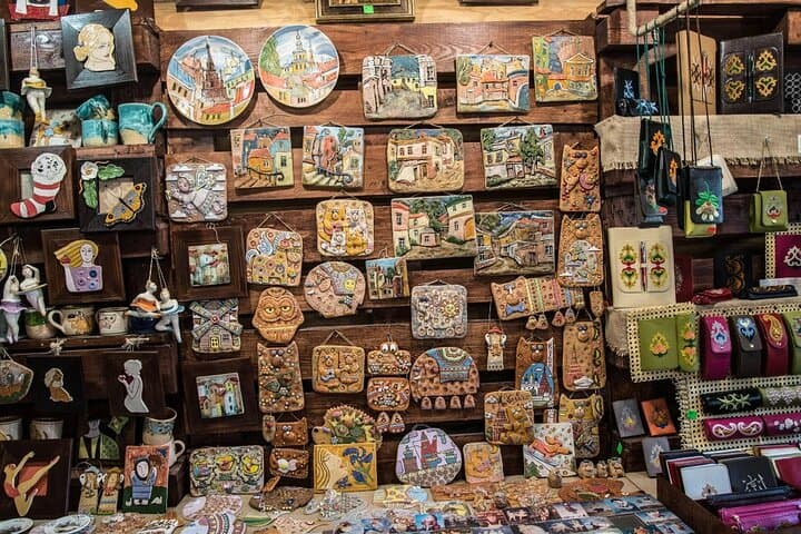 Hurghada Private Shopping Tour: Perfume Factories, Spices & Leather Goods