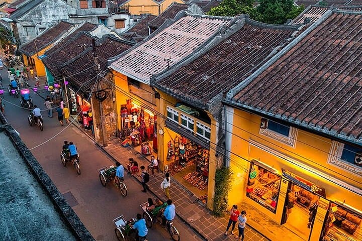 Marble Mountains & Hoi An Day Tour — Caves, Lanterns and Local Flavors photo 5