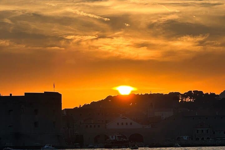 Private Sunset Cruise Dubrovnik: Elaphite Islands Speedboat Tour photo 3