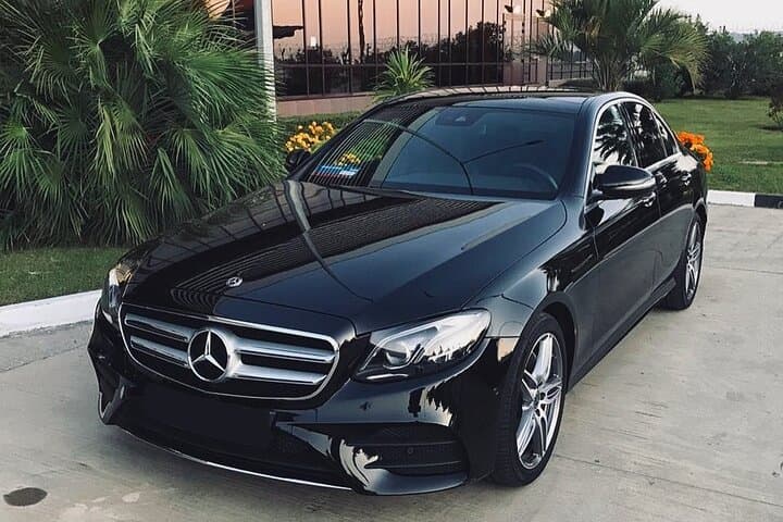 Private Departure Transfer to Dubai Airport (DXB) — Door-to-Door Car & Van Service photo 2