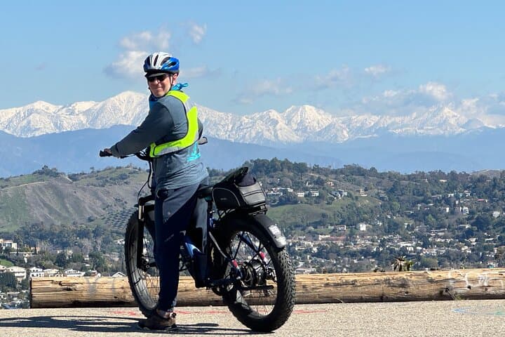 Eastside LA E-Bike Tour: LA River, Frogtown & Dodgers Loop photo 5