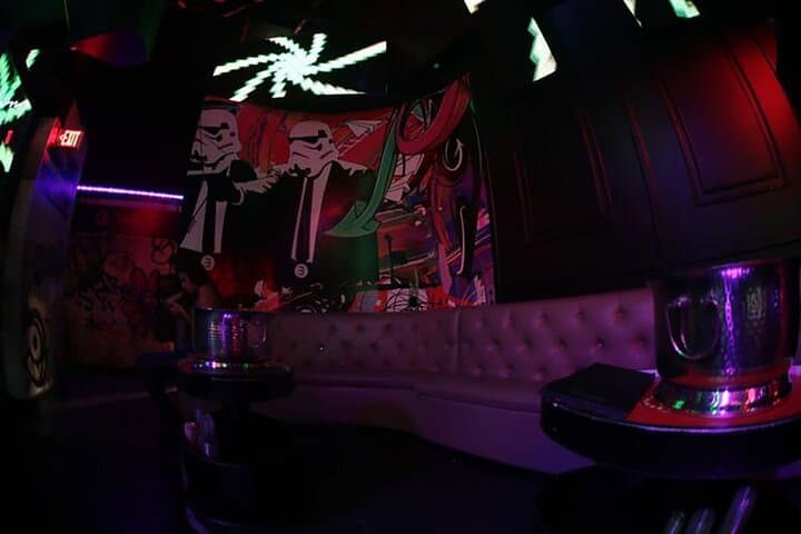Miami VIP Nightclub Experience: Rooftop Pre-Party & E11EVEN VIP Entry photo 5